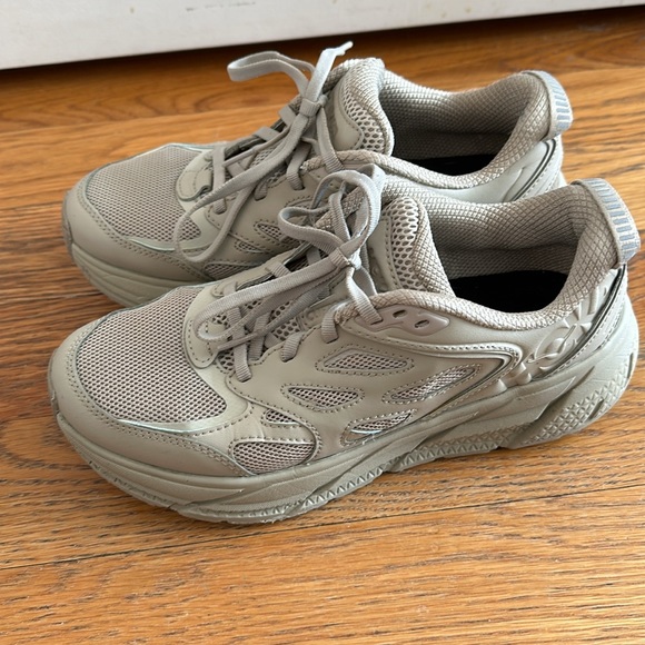 HOKA ONE ONE TAUPE COLOR - Picture 3 of 5